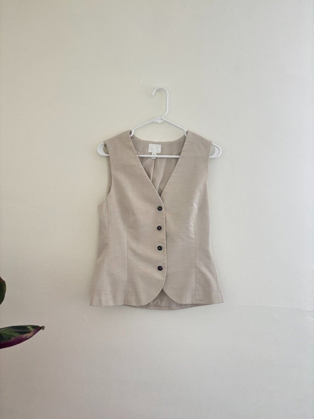 NWOT H&M Button Up Vest
